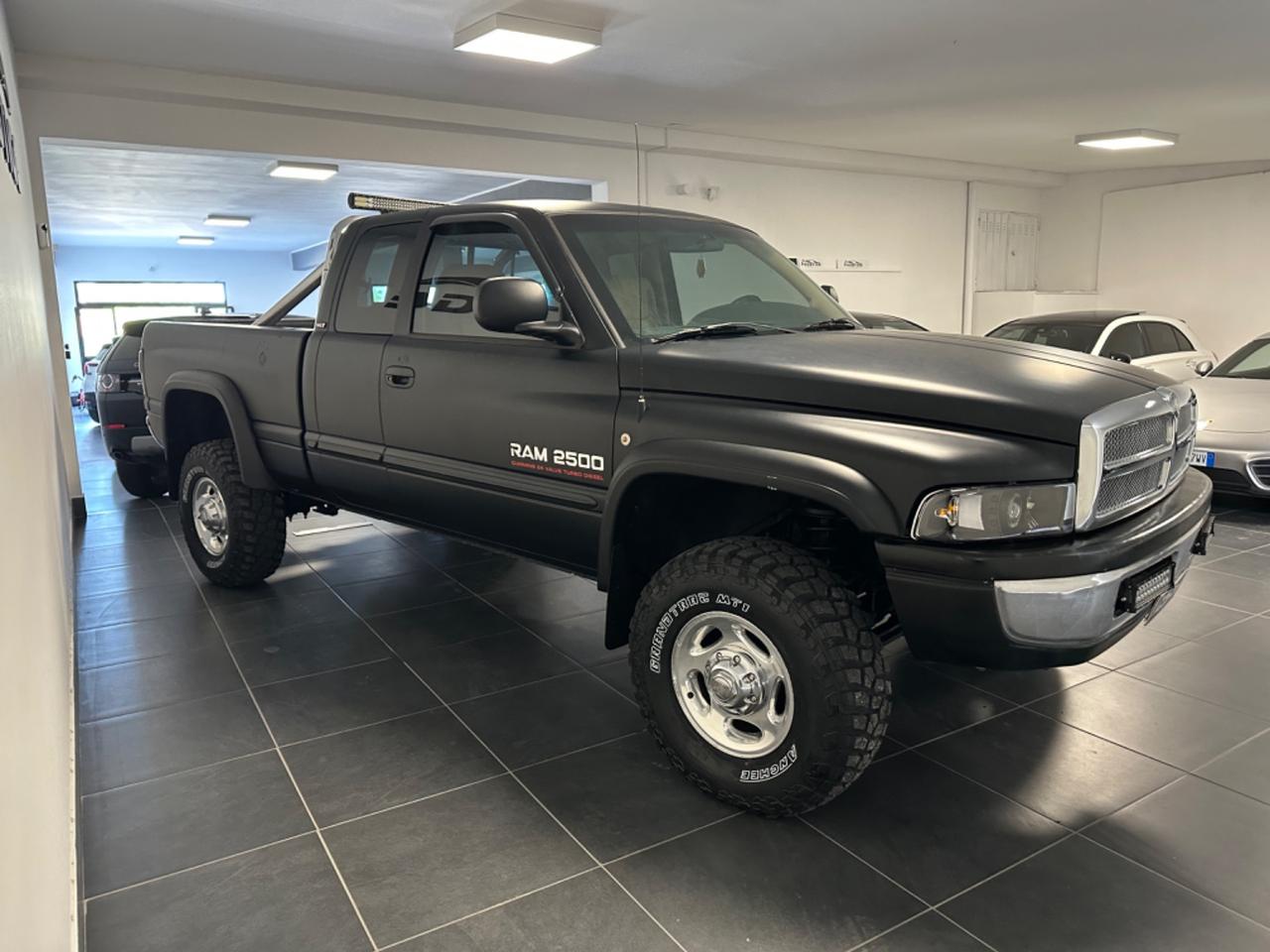 DODGE RAM 2500 5.9 CUMMINS TURBO DIESEL BIG FOOT