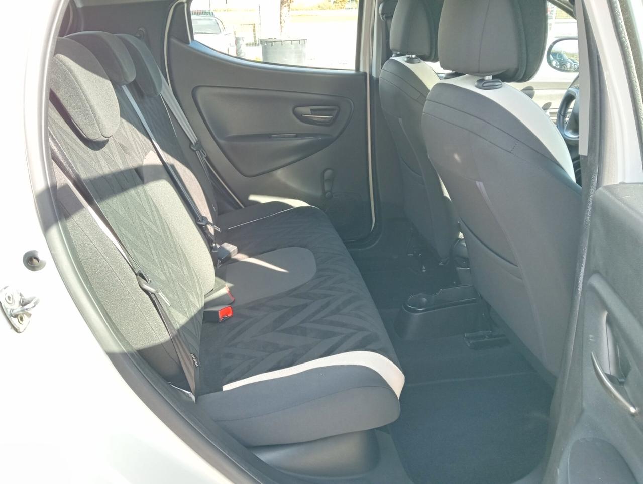 Lancia Ypsilon 1.2 69 CV 5 porte Gold 5 posti