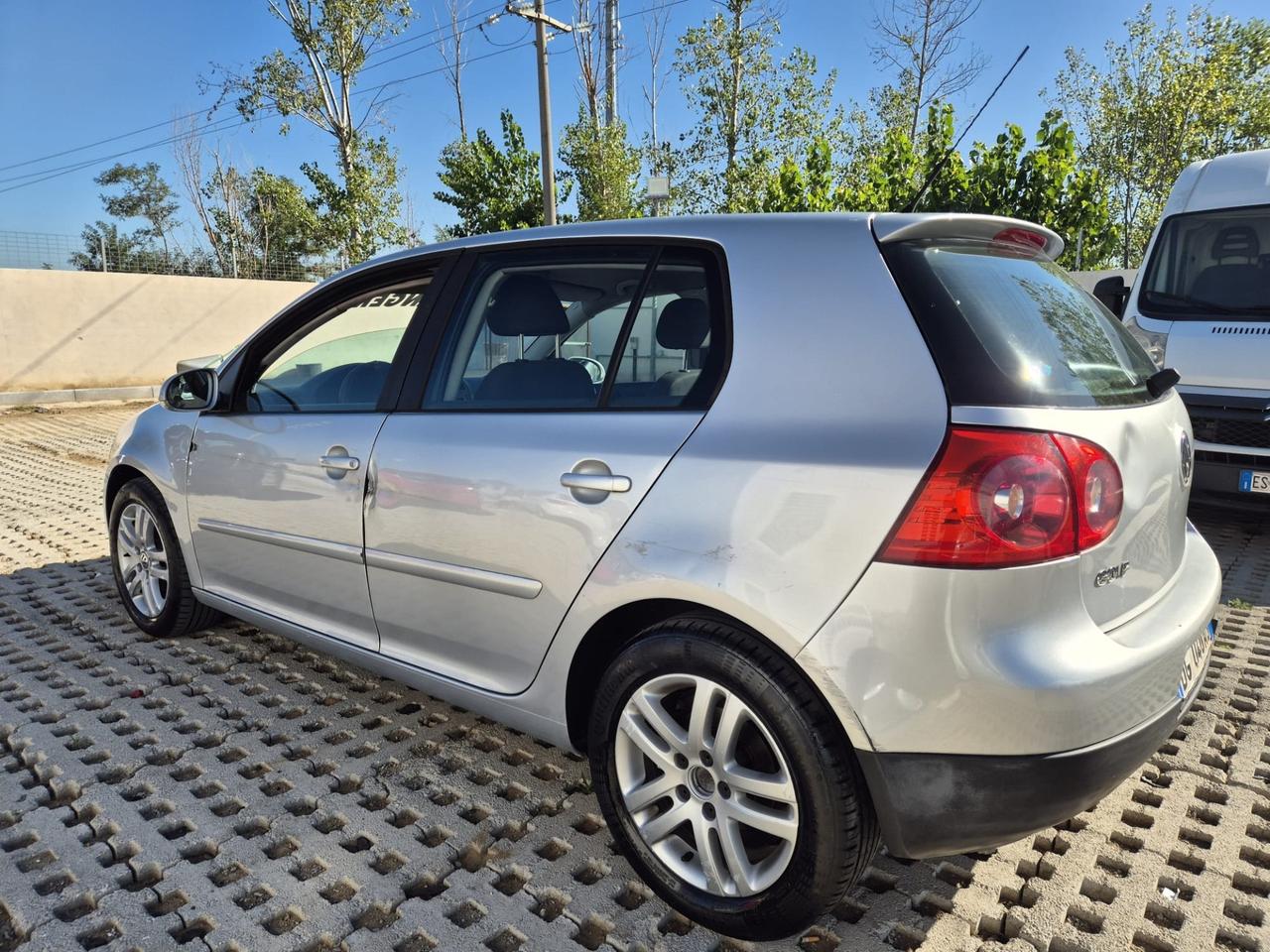 Volkswagen Golf 1.6 5p. Comfortline