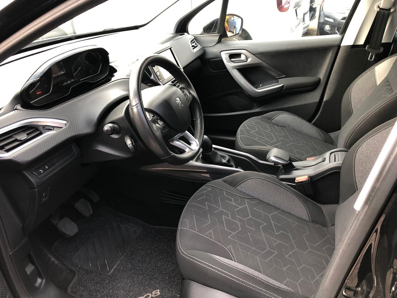 Peugeot 2008 blue hd 75 active