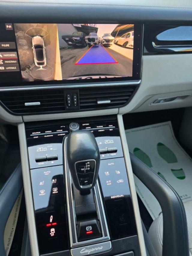 PORSCHE Cayenne Coupé 3.0 V6 E-Hybrid