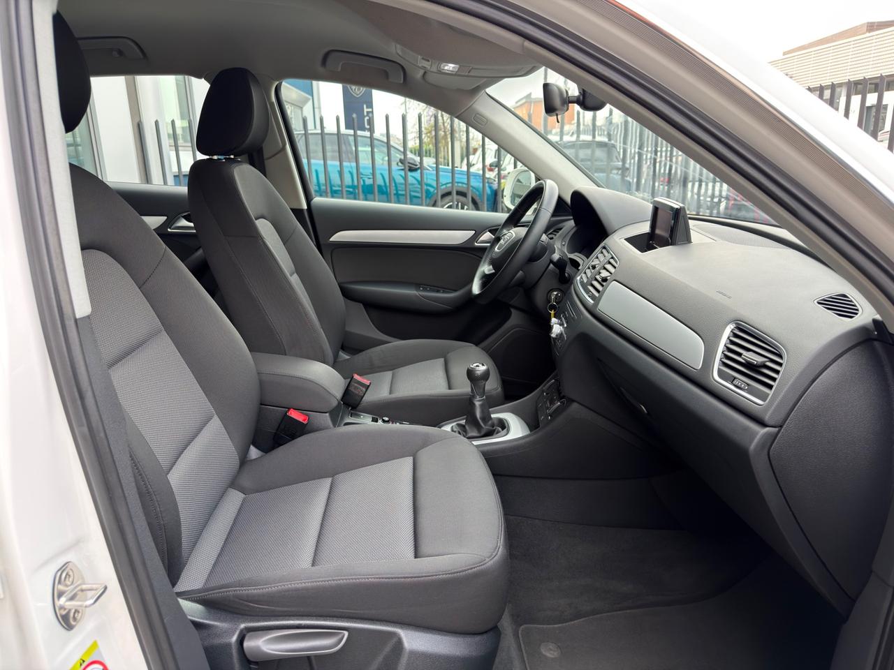 Audi Q3 2.0 TDI 120 CV Sport