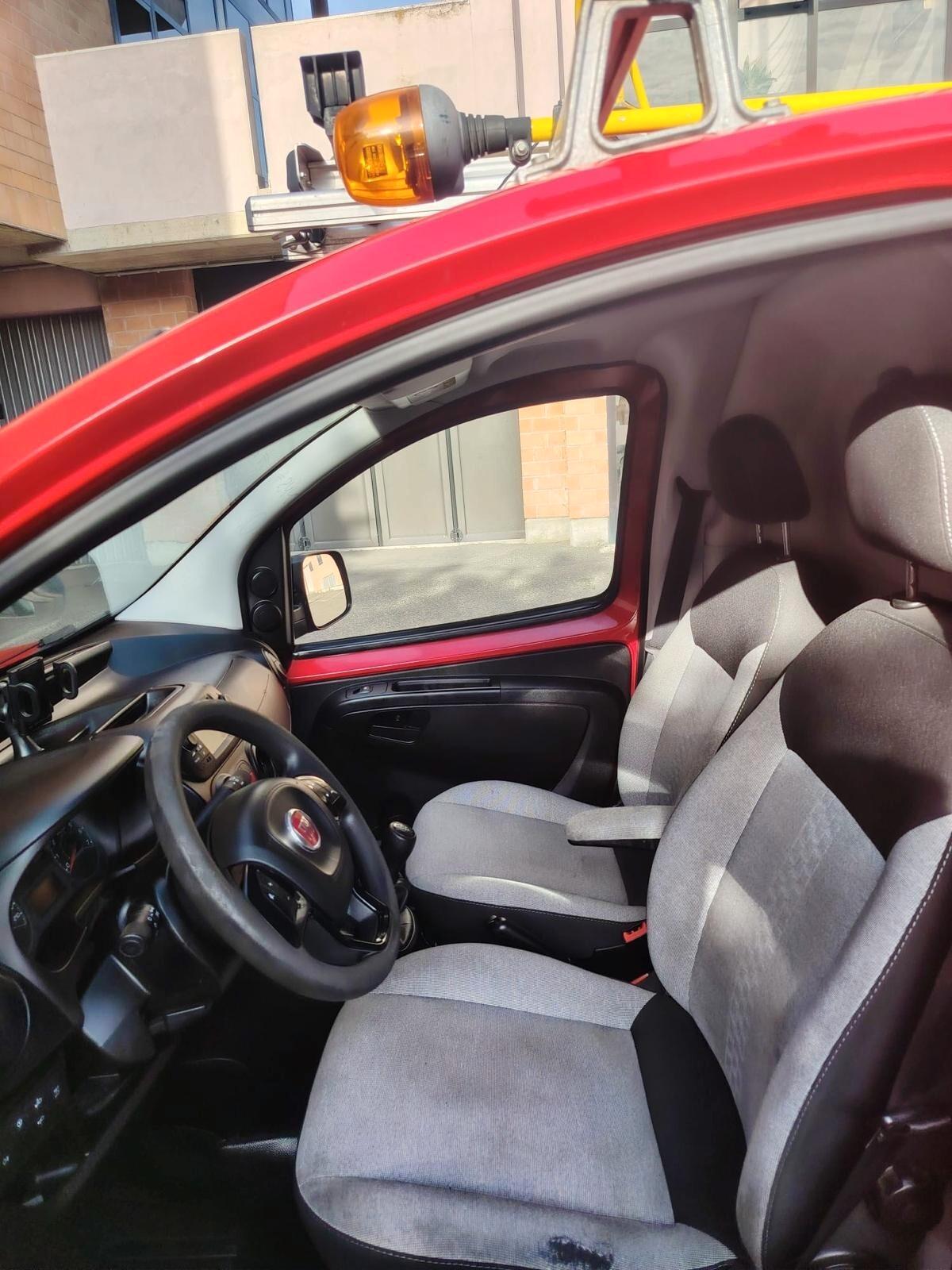 Fiat Fiorino 1.3 MJT 95CV Combinato Adventure M1