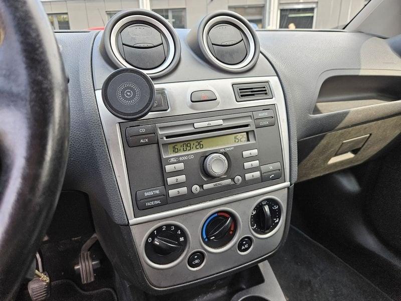 Ford Fiesta Fiesta 3p 1.2 Ghia