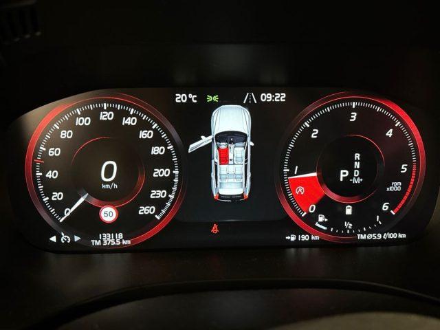 VOLVO XC60 B4 (d) AWD Geartronic Inscription