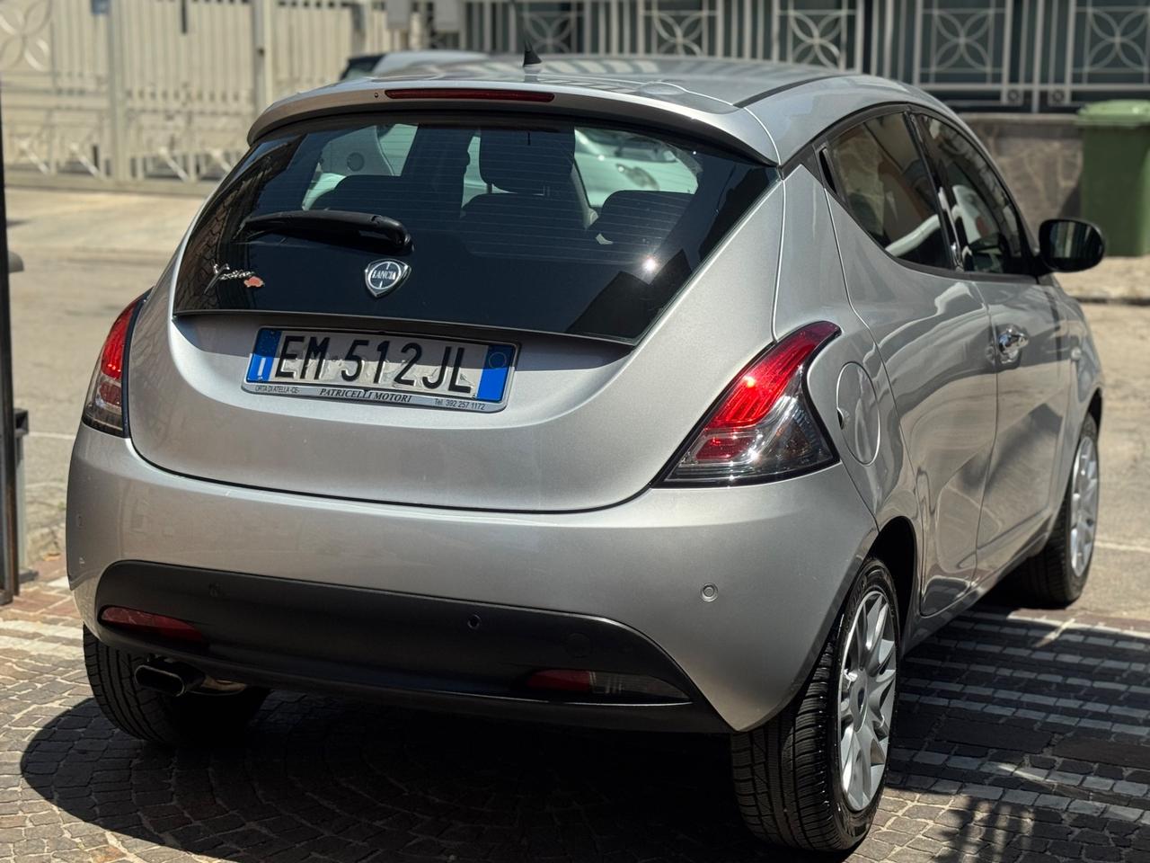 Lancia Ypsilon 1.2 69 CV 5 porte GPL Ecochic Gold