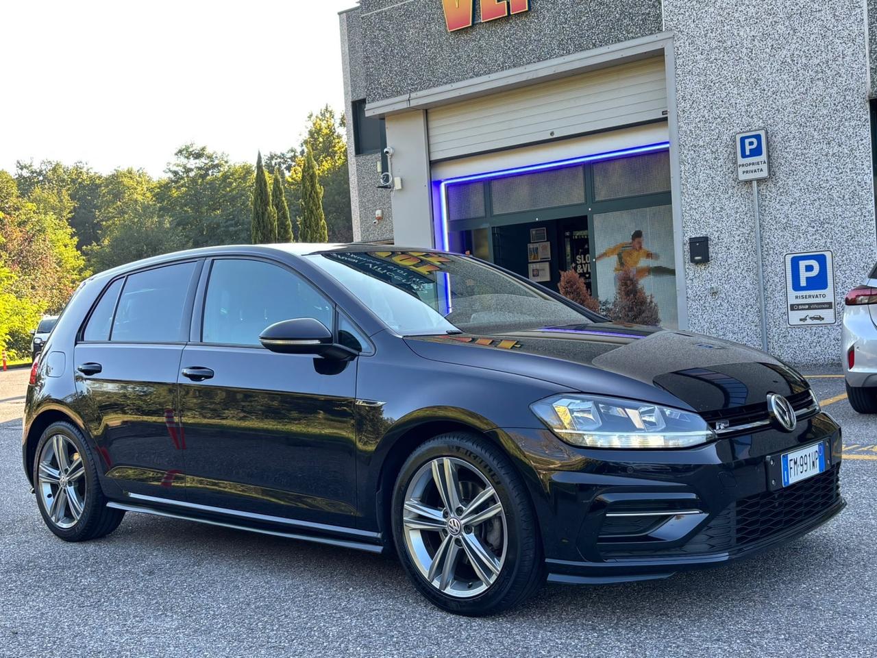 Volkswagen Golf 1.4 TSI 125CV DSG 5p. Executive BlueMotion Technology R-LINE
