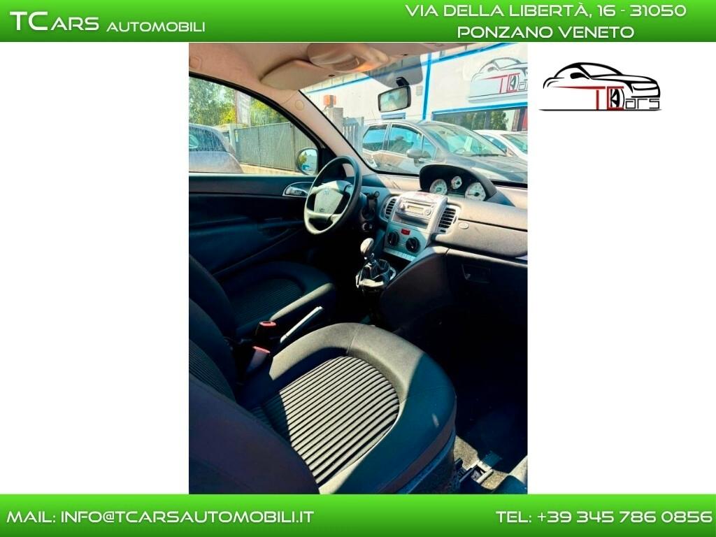 LANCIA YPSILON 1.2 BENZINA - NEOPATENTE