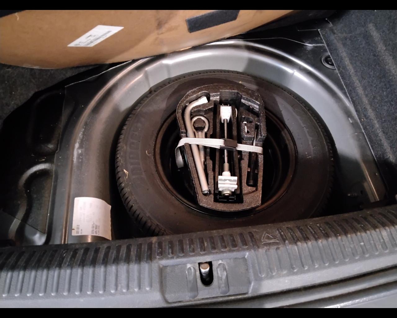 VOLKSWAGEN Polo V 2014 - Polo 5p 1.0 mpi Trendline 60cv