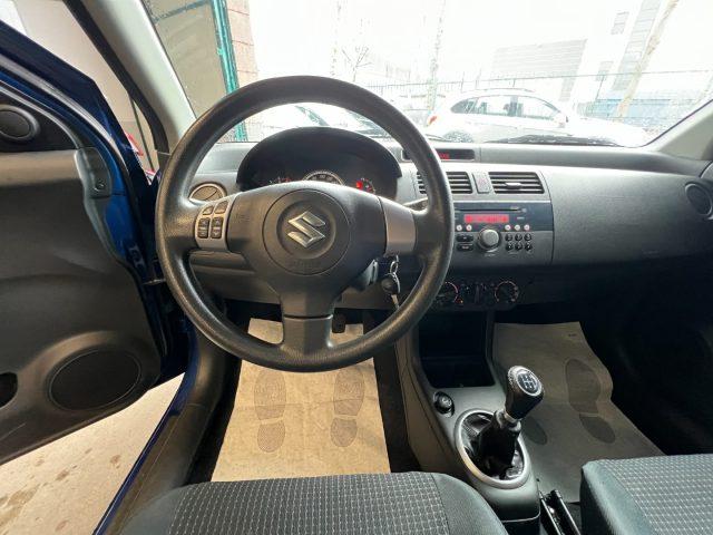 SUZUKI Swift 1.3