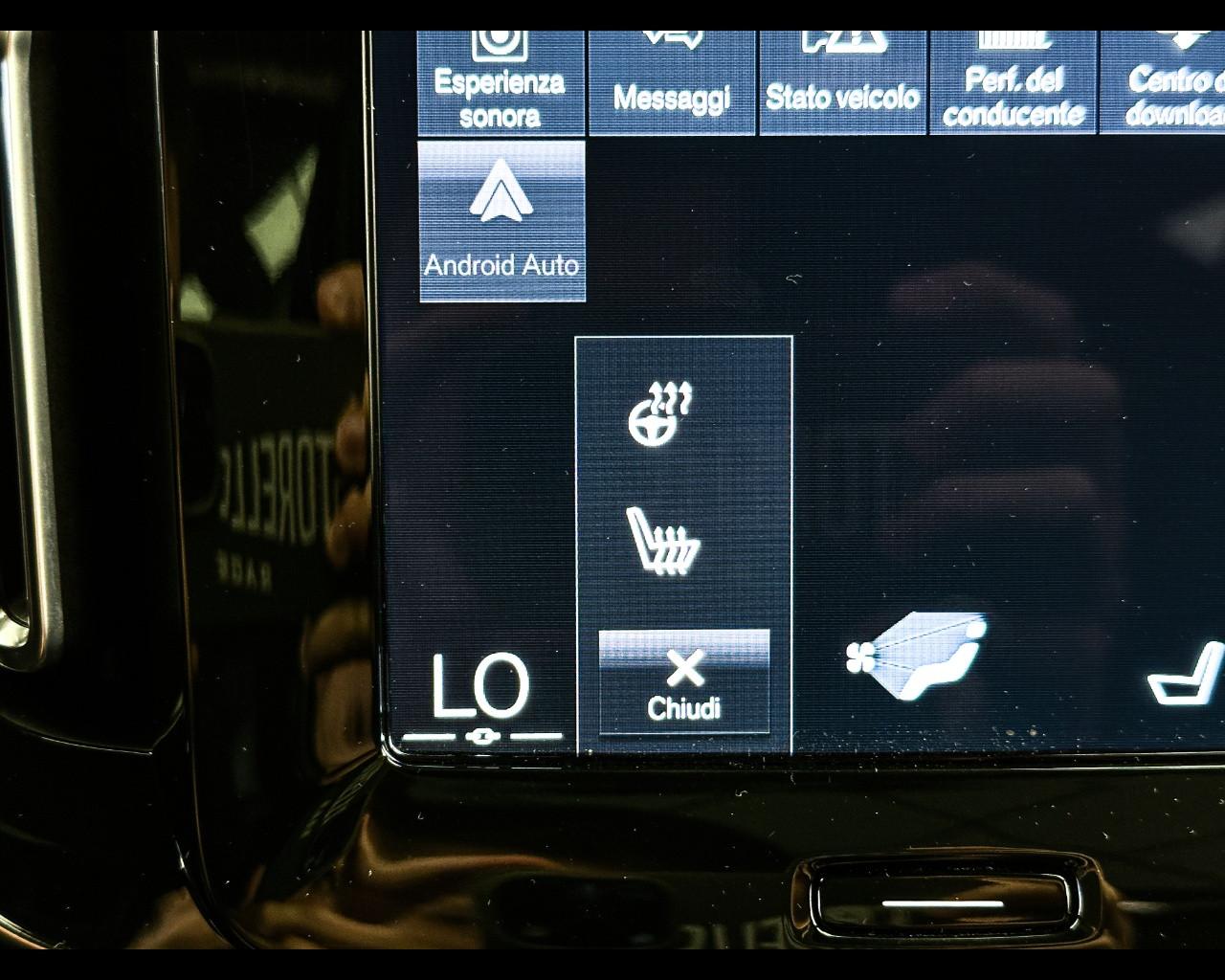 VOLVO XC40 T4 Recharge Plug-in Hybrid automatico Ultimate Dark