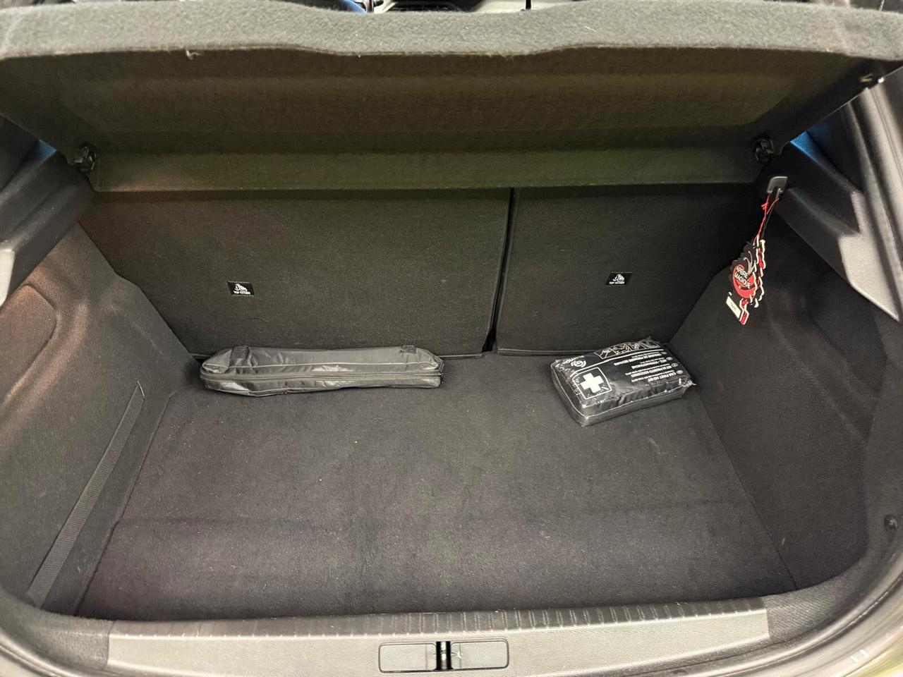 Peugeot 208 BlueHDi 100 Stop&Start 5 porte Active IVA DEDUCIBILE