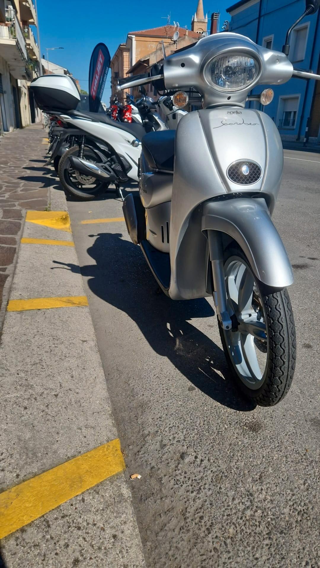 Aprilia Scarabeo 50 2T Street Argento Met. 06/2012