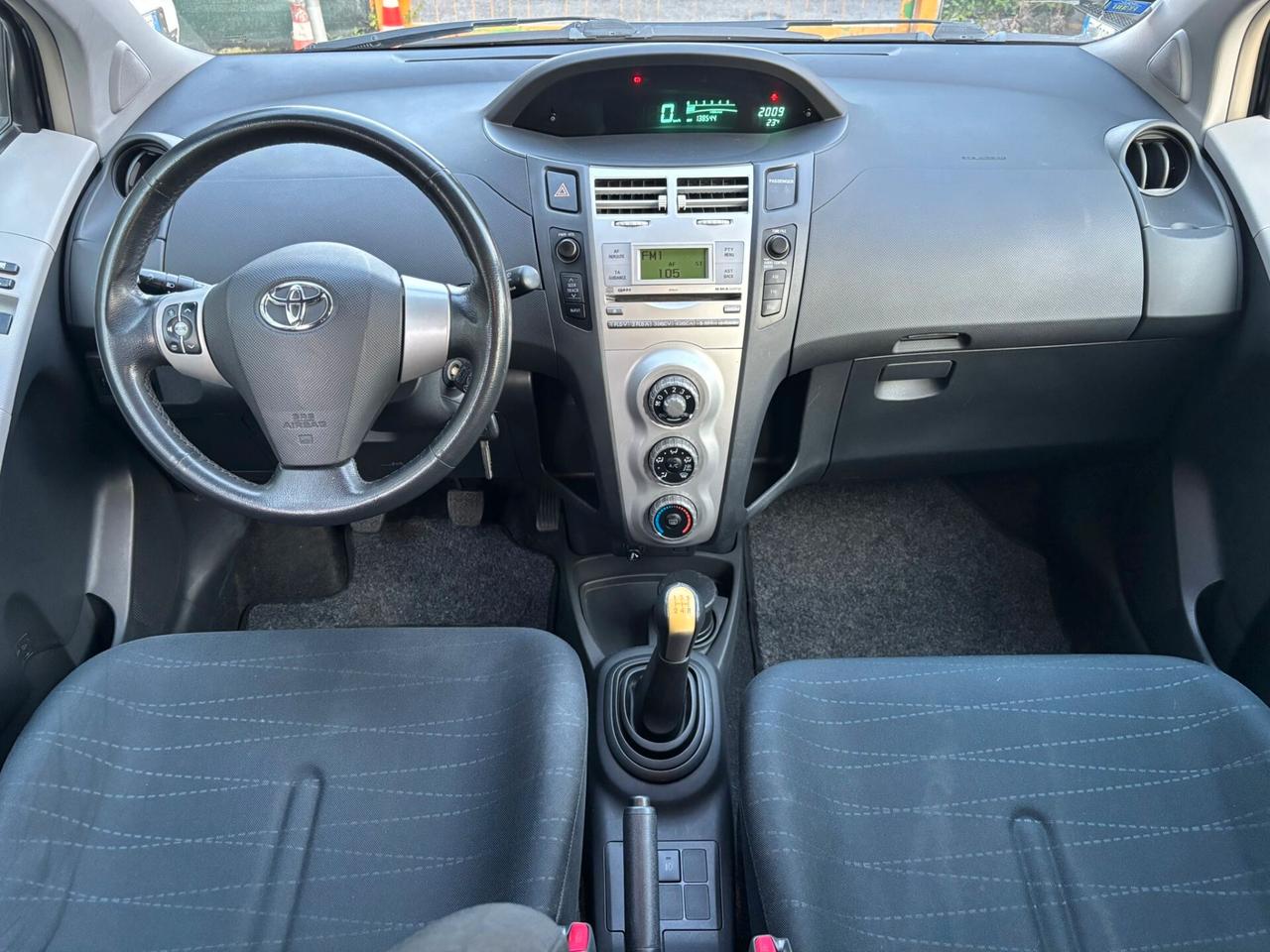 Toyota Yaris 1.3 5 porte Luna OK Neopatentati