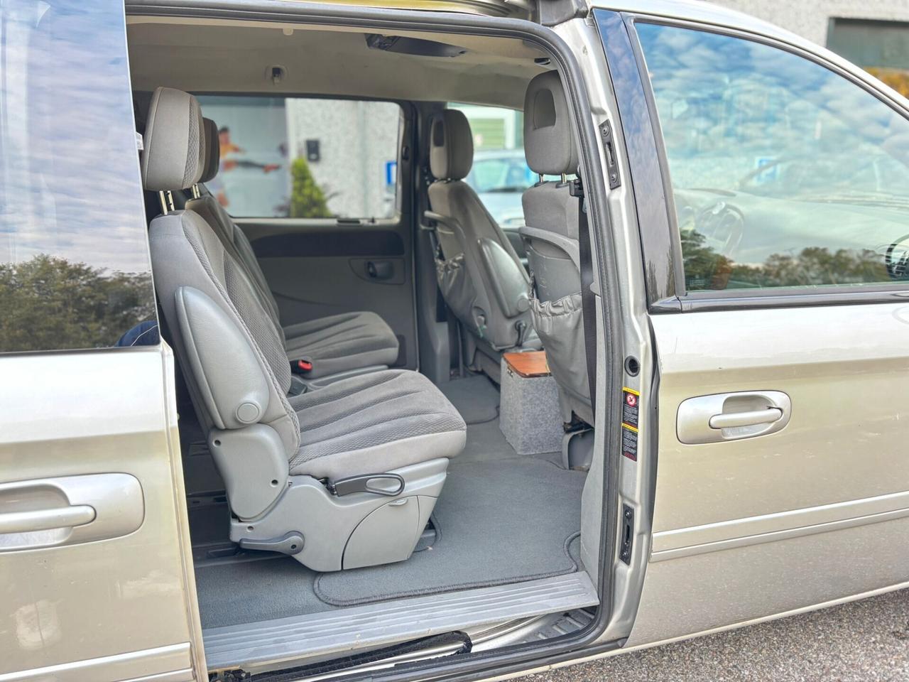 Chrysler Voyager 2.8 CRD LX Leather *Automatik*7Posti*