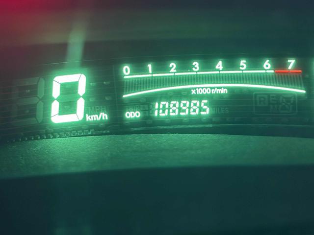 TOYOTA Yaris 108,985km 1.3 5p Sol senza nessun lavoro da fare