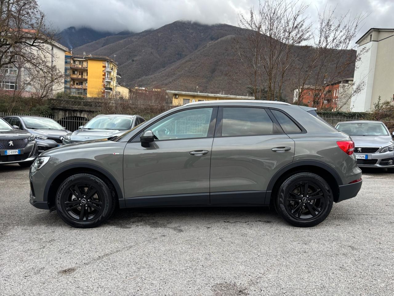 Audi Q3 35 TDI 150CV S tronic IDENTITY BLACK - S-LINE FULL - MY 21