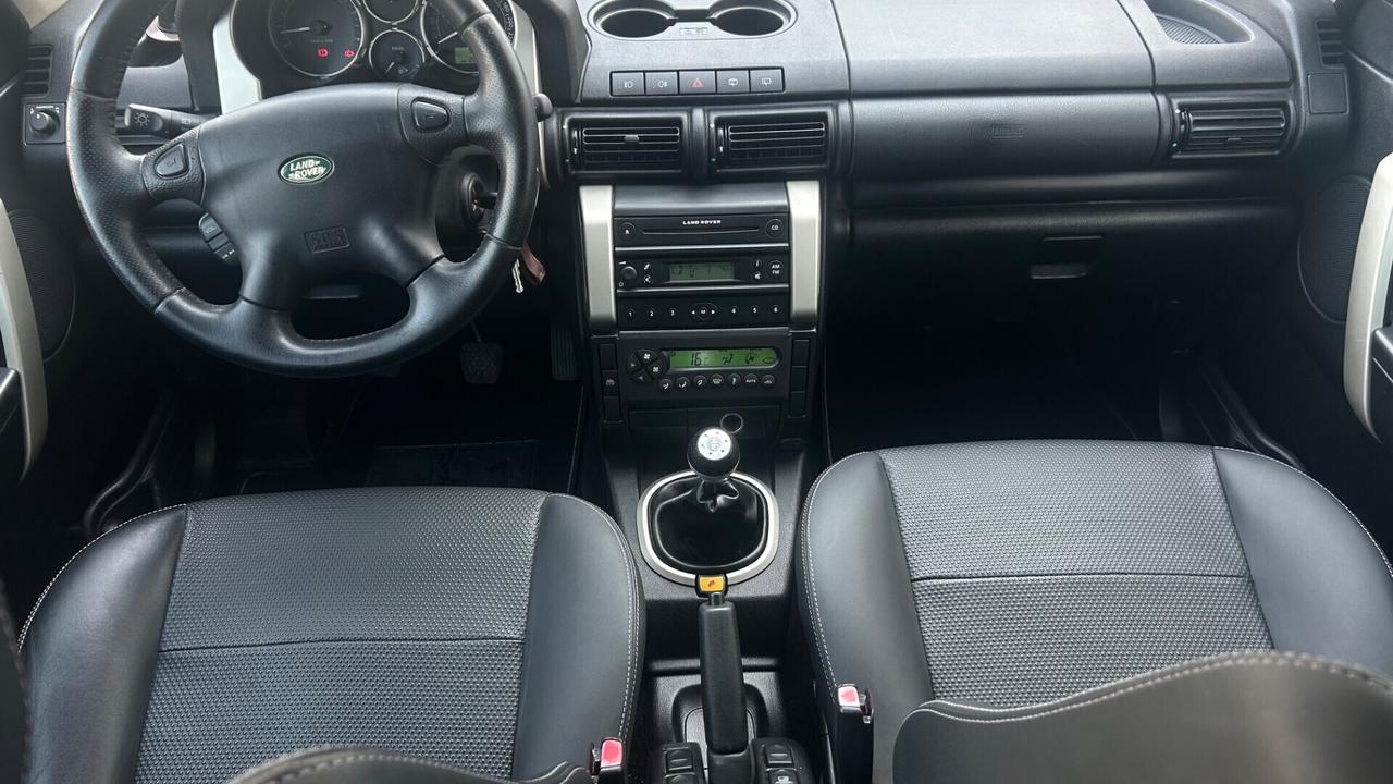 Land Rover Freelander td4 5 p 112 cv. 4X4