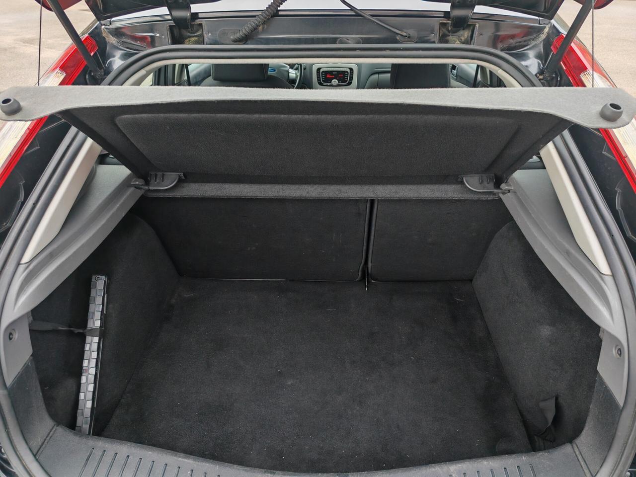 Ford Focus 1.6 TDCi (110CV) 5p. Tit. DPF