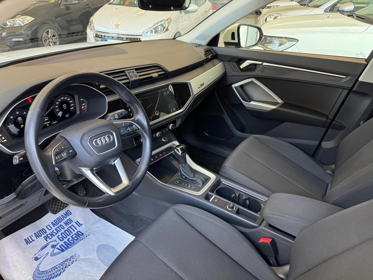 Audi Q3 35 2.0 tdi Business s-tronic