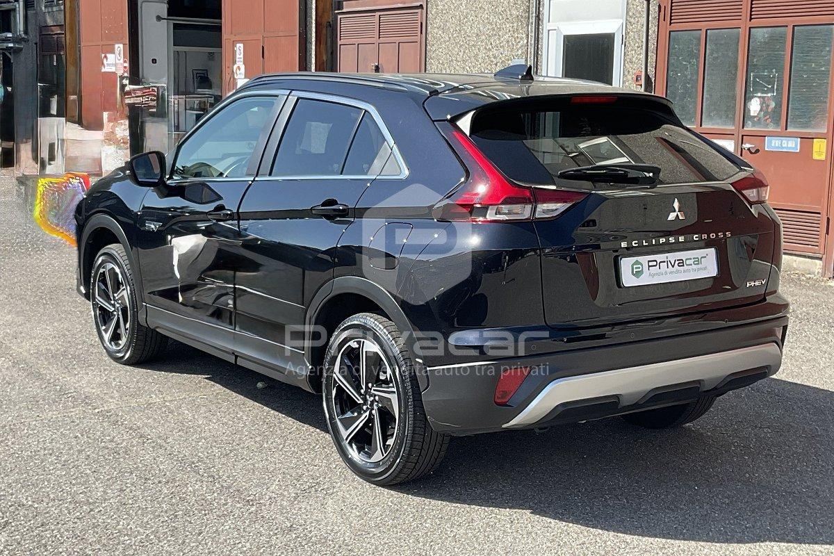MITSUBISHI Eclipse Cross 2.4 MIVEC 4WD PHEV Instyle SDA Pack 0
