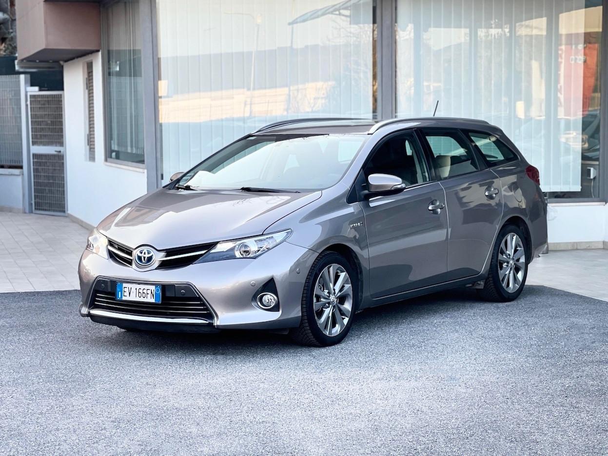 Toyota Auris 1.8 Hybrid 99CV E5 Automatica - 2014