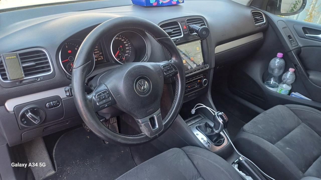 Volkswagen Golf 1.6 TDI DPF DSG 5p. Highline