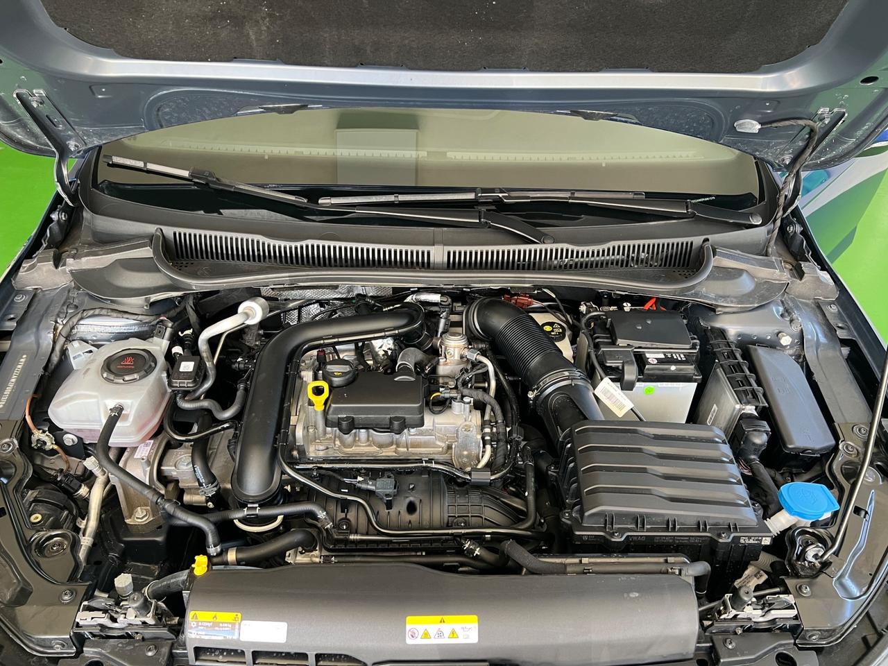 Volkswagen Polo 1.0 TSI R-Line