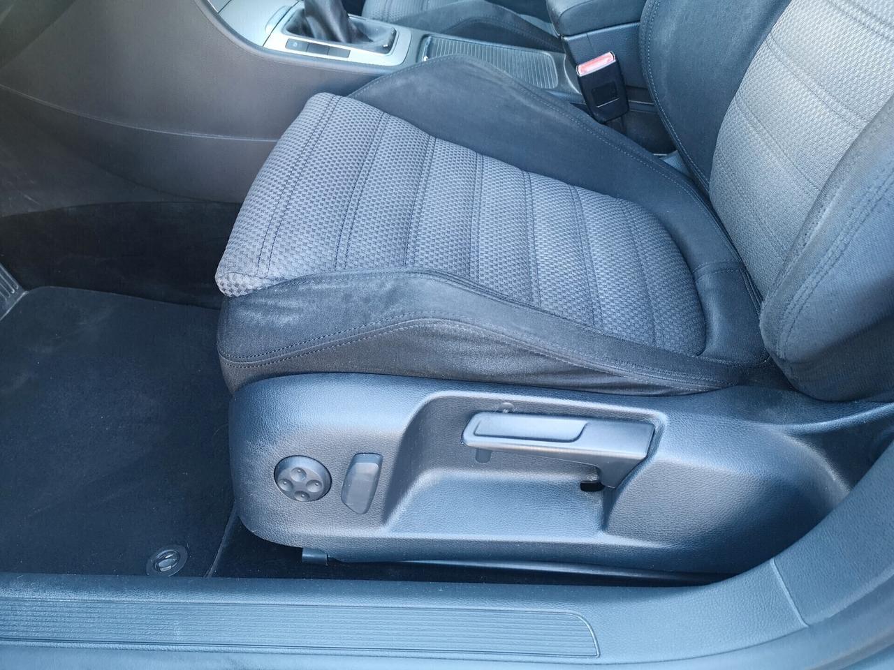 Volkswagen Passat 2.0 16V TDI Var. Sportline