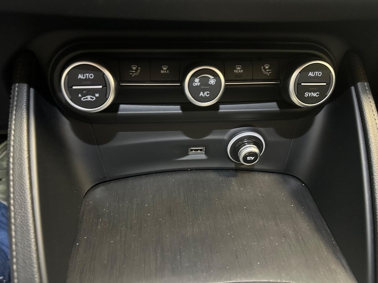 Alfa Romeo Stelvio 2.2 Turbodiesel 190 CV AT8 Q4 Business