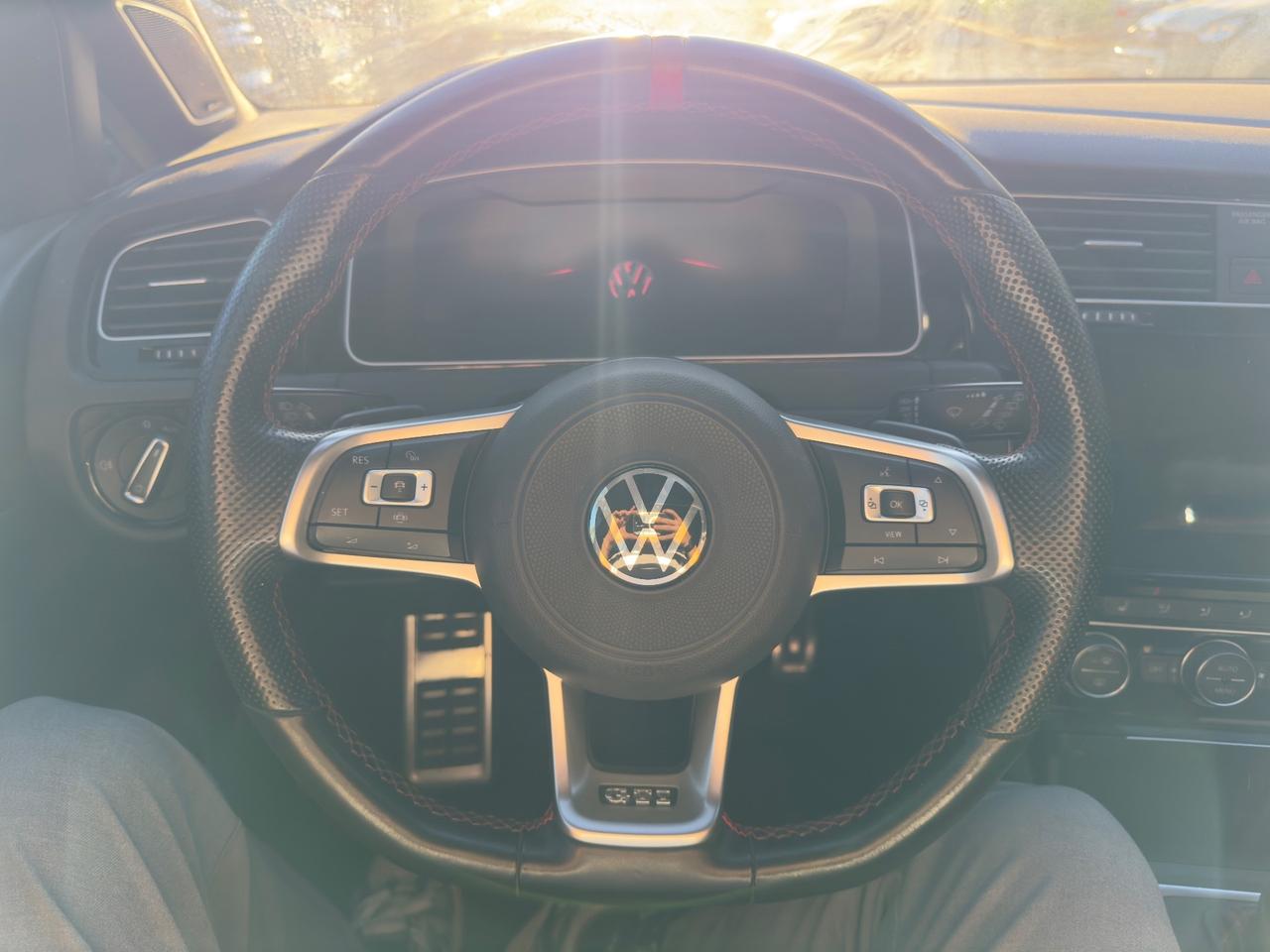 Volkswagen Golf GTI 2.0 TSI TCR DSG 5p. BlueMotion Technology
