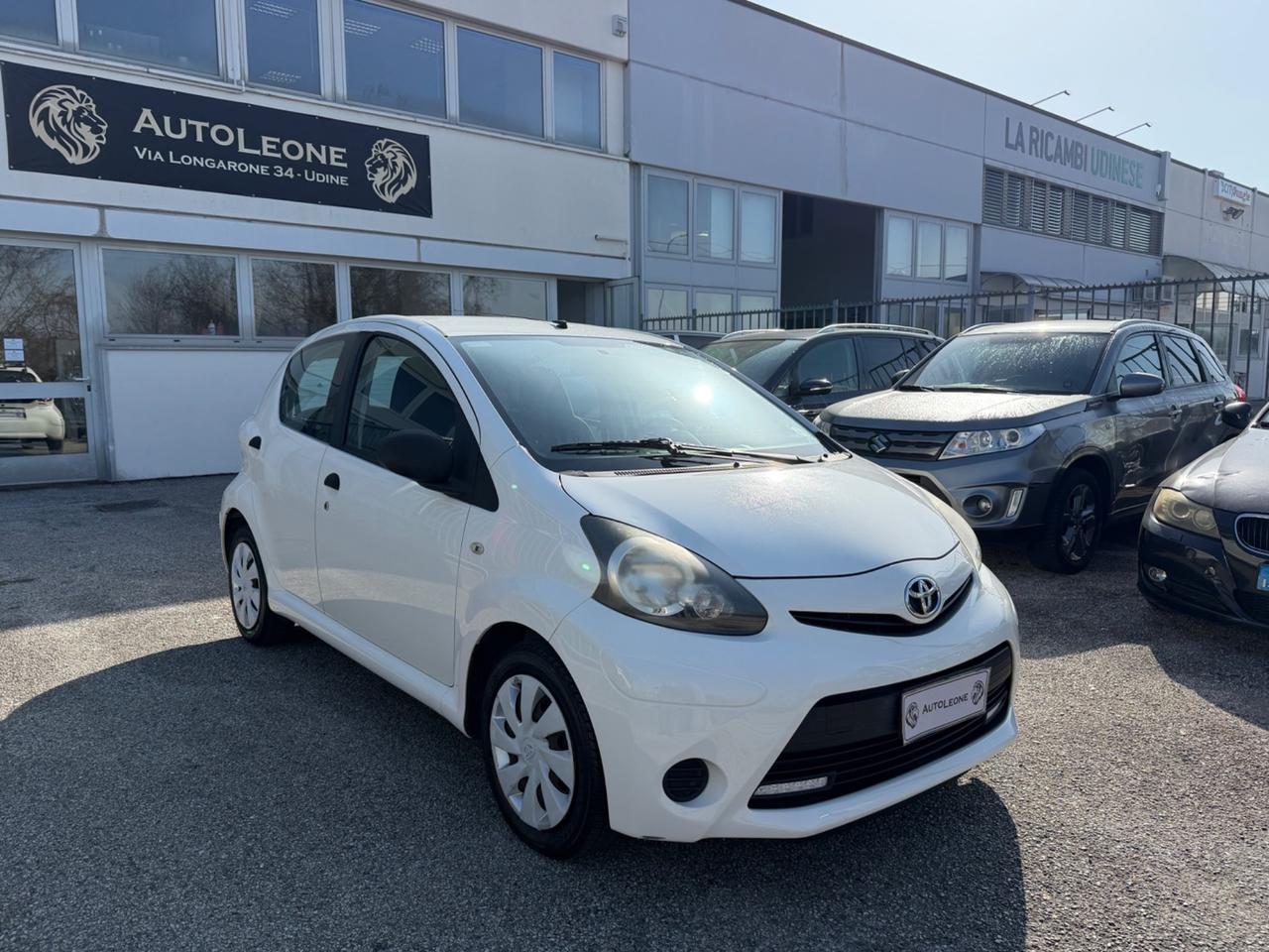 Toyota Aygo 1.0 12V VVT-i 5 porte Connect