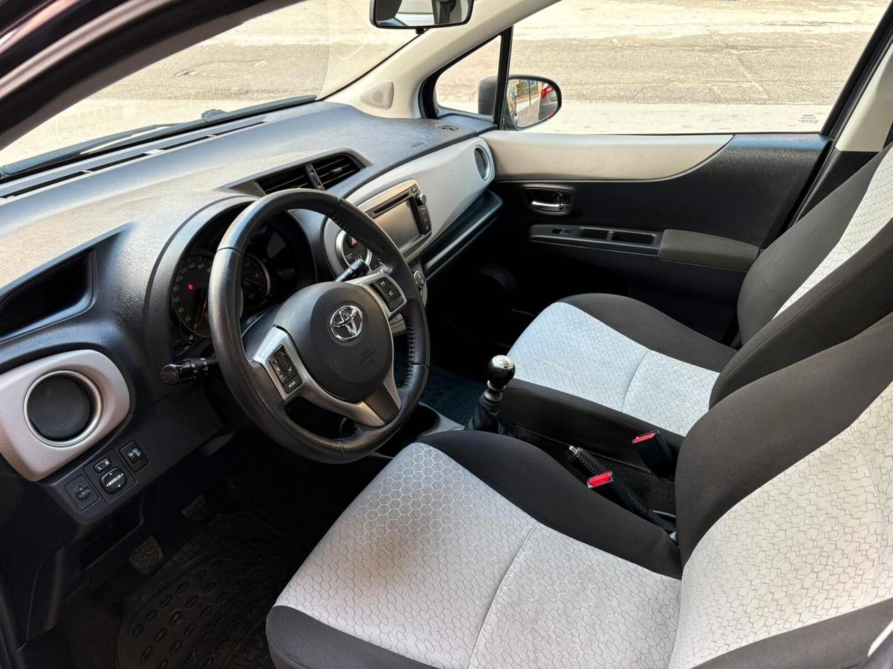 Toyota Yaris 1.3 5 porte Lounge