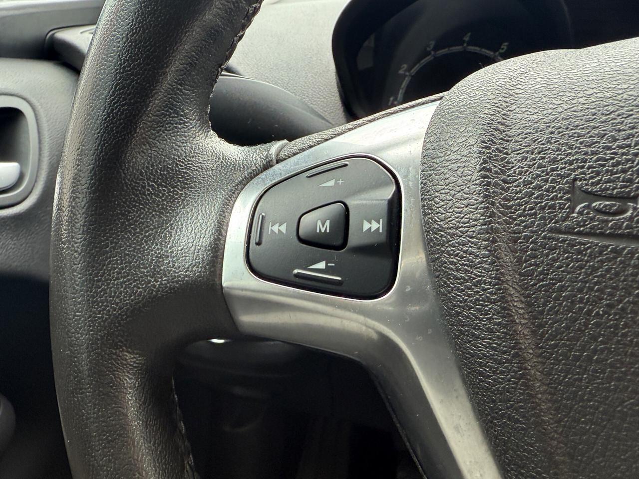 Ford Tourneo Courier 1.0 b.|NEOPATENTATI