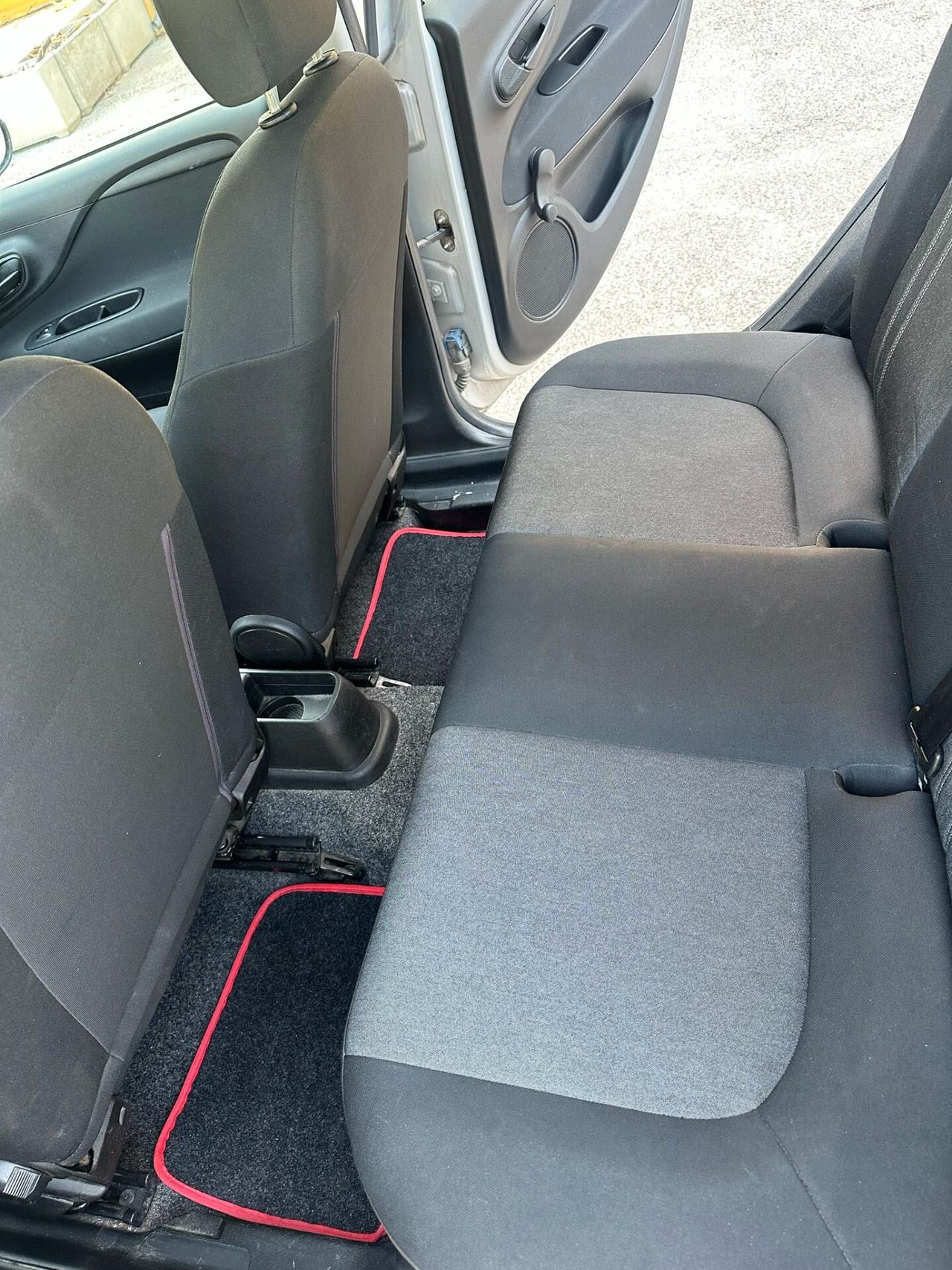 Fiat Punto 1.2 8V 5 porte Lounge con impianto GPL anche neopatentati