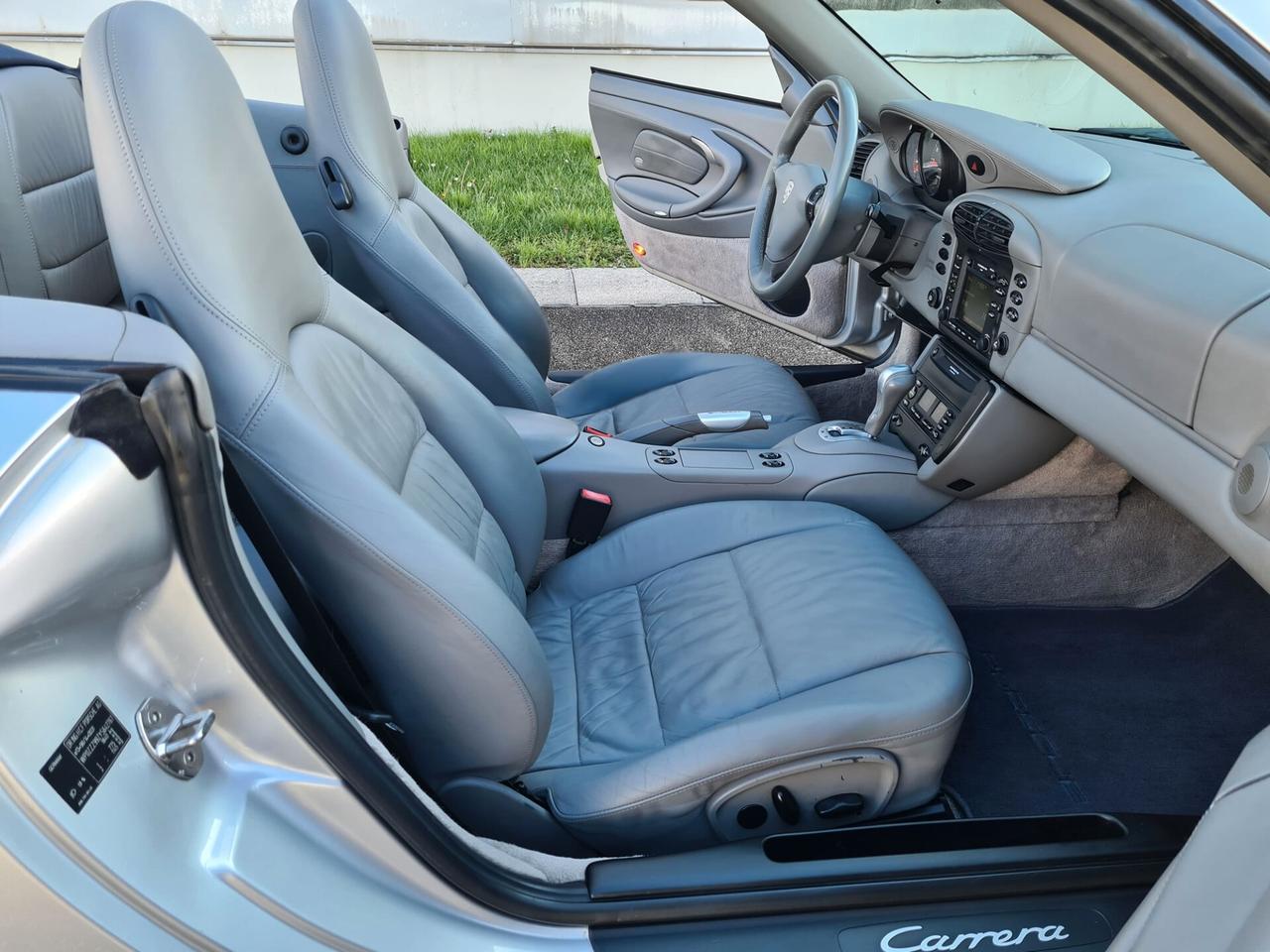 Porsche 911 996 Carrera Cabriolet
