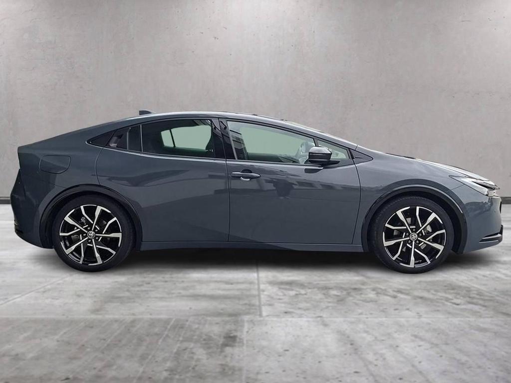 Toyota Prius 2.0 Plug-in Hybrid Lounge E-CVT