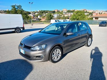 Volkswagen Golf 1.6 TDI 110CV 5P 2016