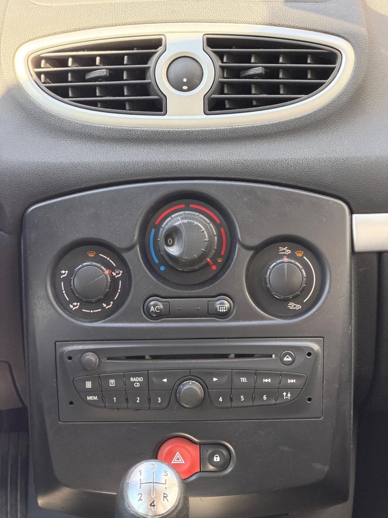 Renault Clio 1.2 16V SporTour- Revisionata-Tagliandata-garanzia