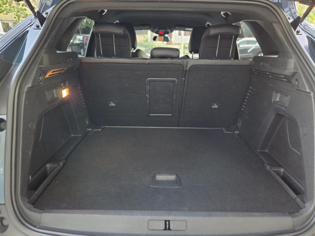 PEUGEOT 3008 BlueHDI 130 EAT8 S&S Allure Pack 2023