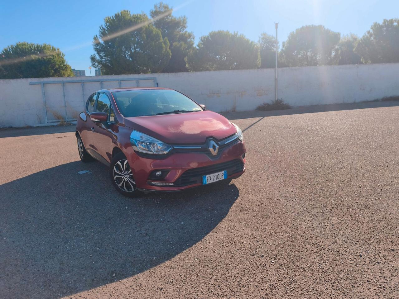 Renault Clio TCe 12V 75 CV 5 porte (12 mesi di garanzia)