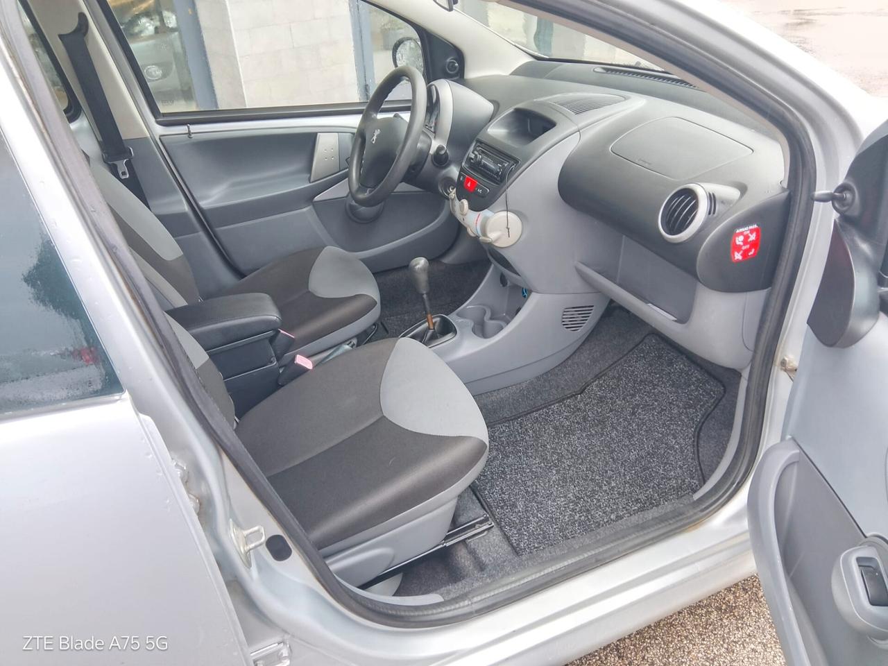 Peugeot 107 1.0 Benzina Neopatentati