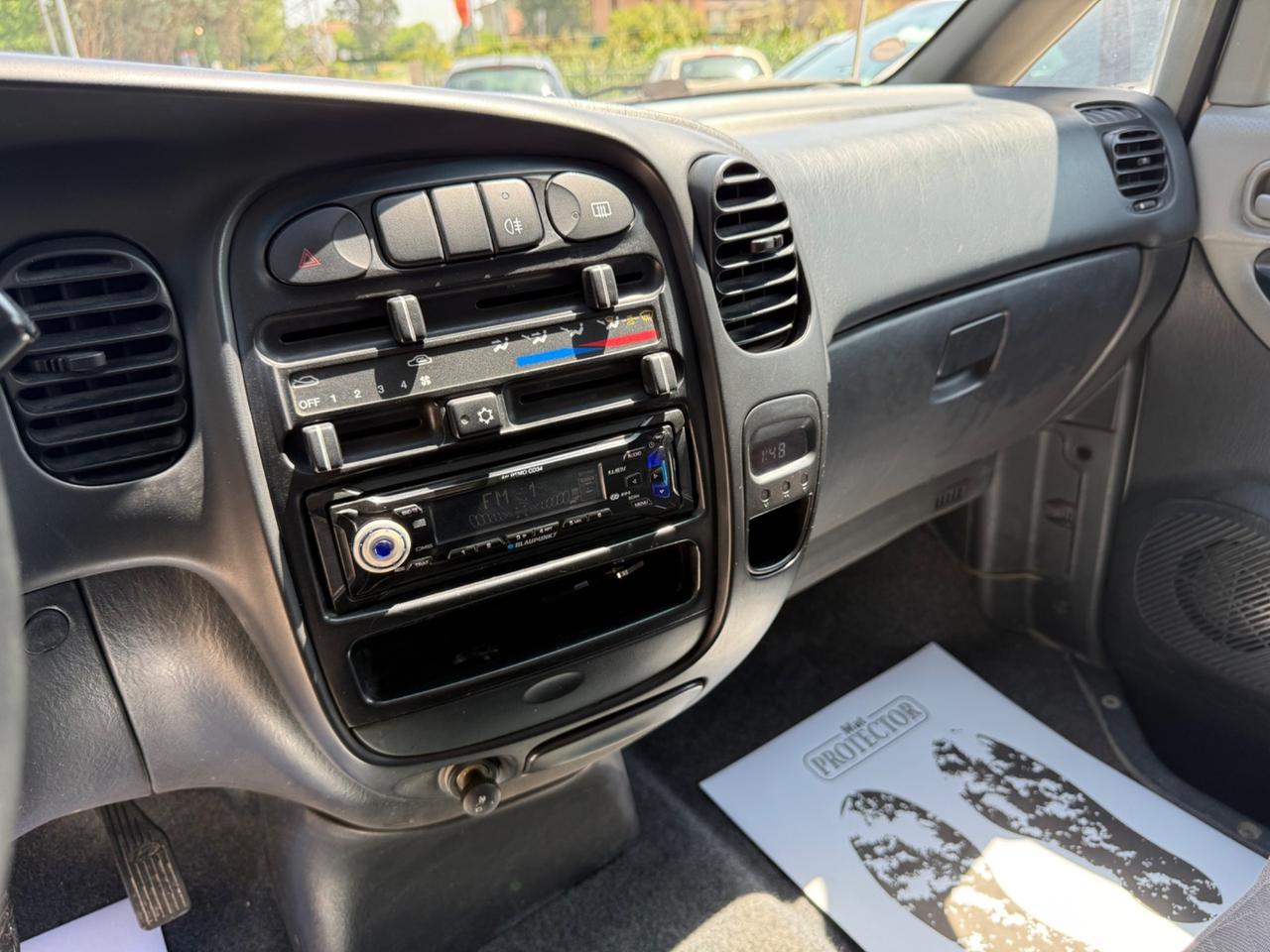 Hyundai H-1 2.5 CRDI PL 6 posti Van Style