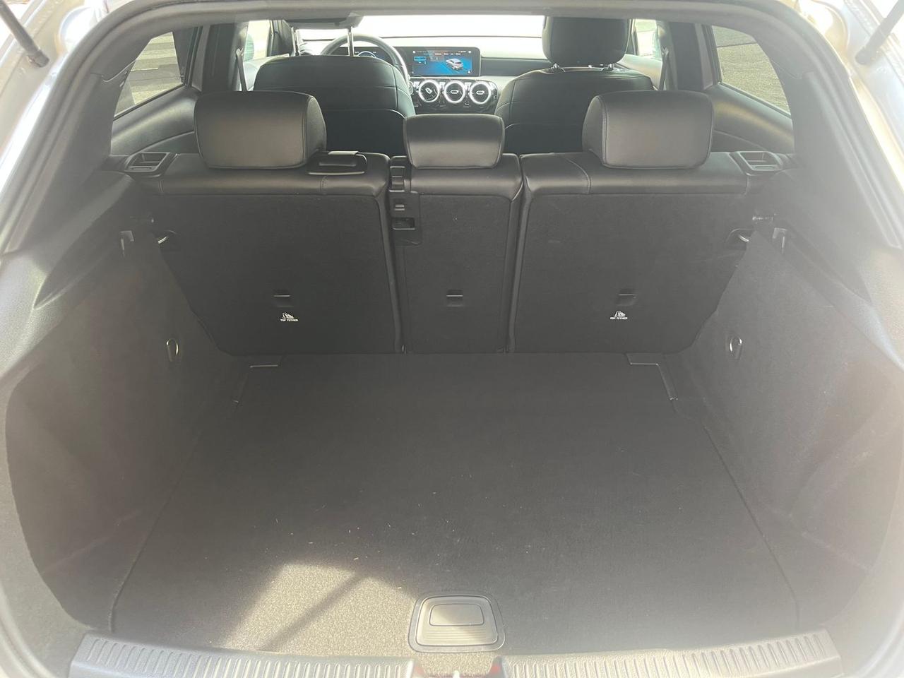 Mercedes-Benz A 180 PREMIUM #50060
