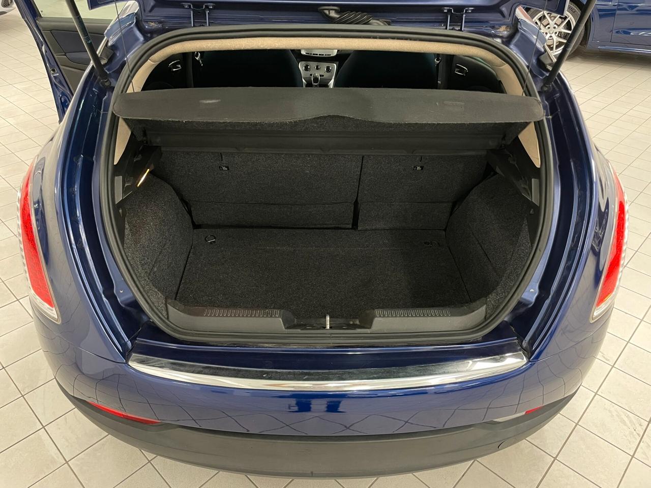 Lancia Delta 1.6 M-JET GOLD 105 CV DISTRIBUZIONE A KM 211000