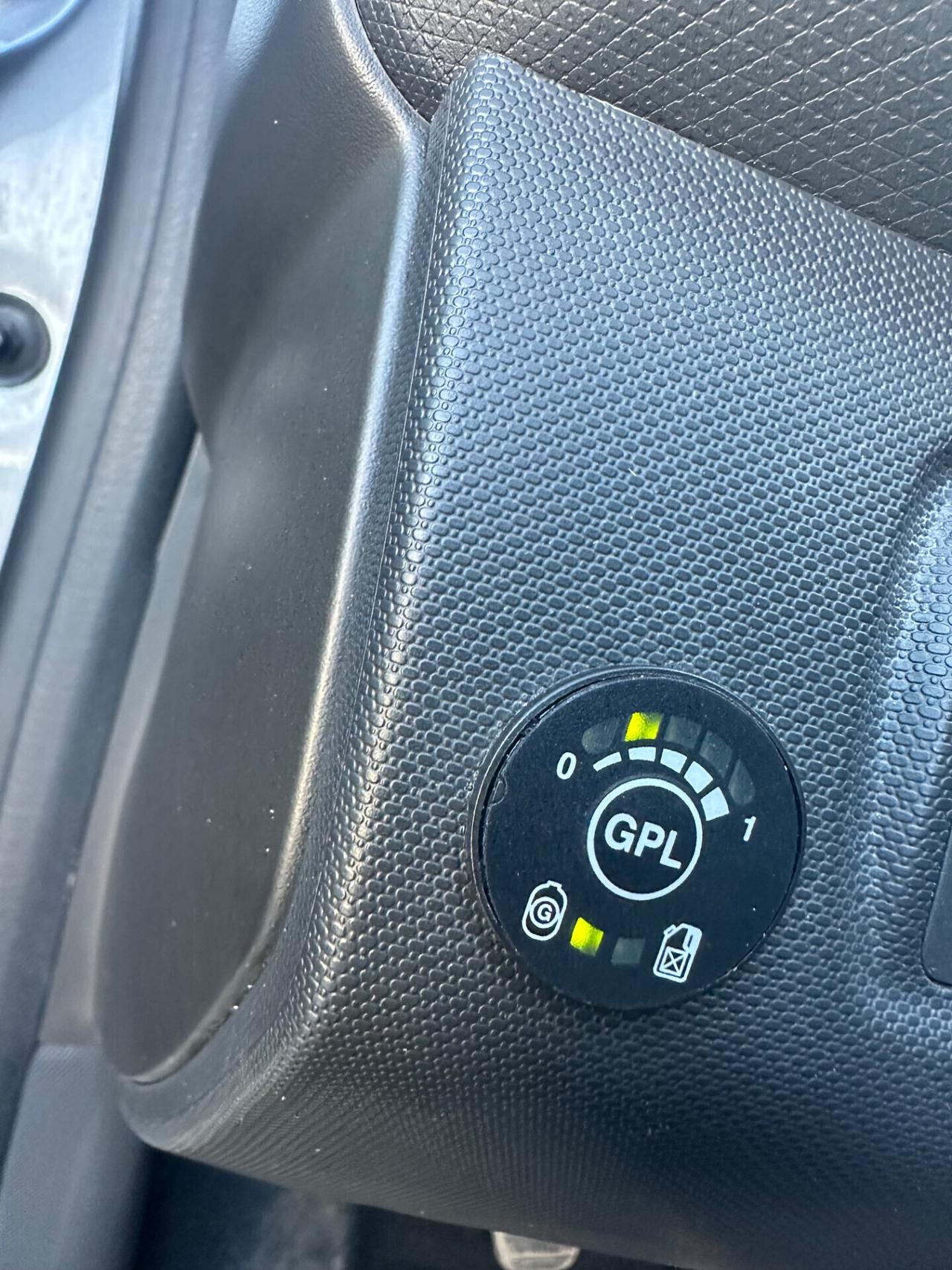 Renault Clio 1.2 75CV GPL