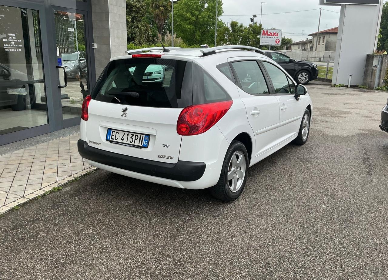 Peugeot 207 1.4 benzina Neopatentati