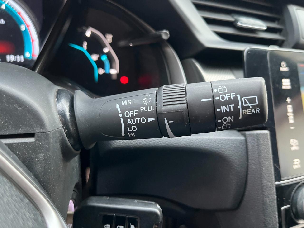 Honda Civic 1.6 5 porte Elegance Navi