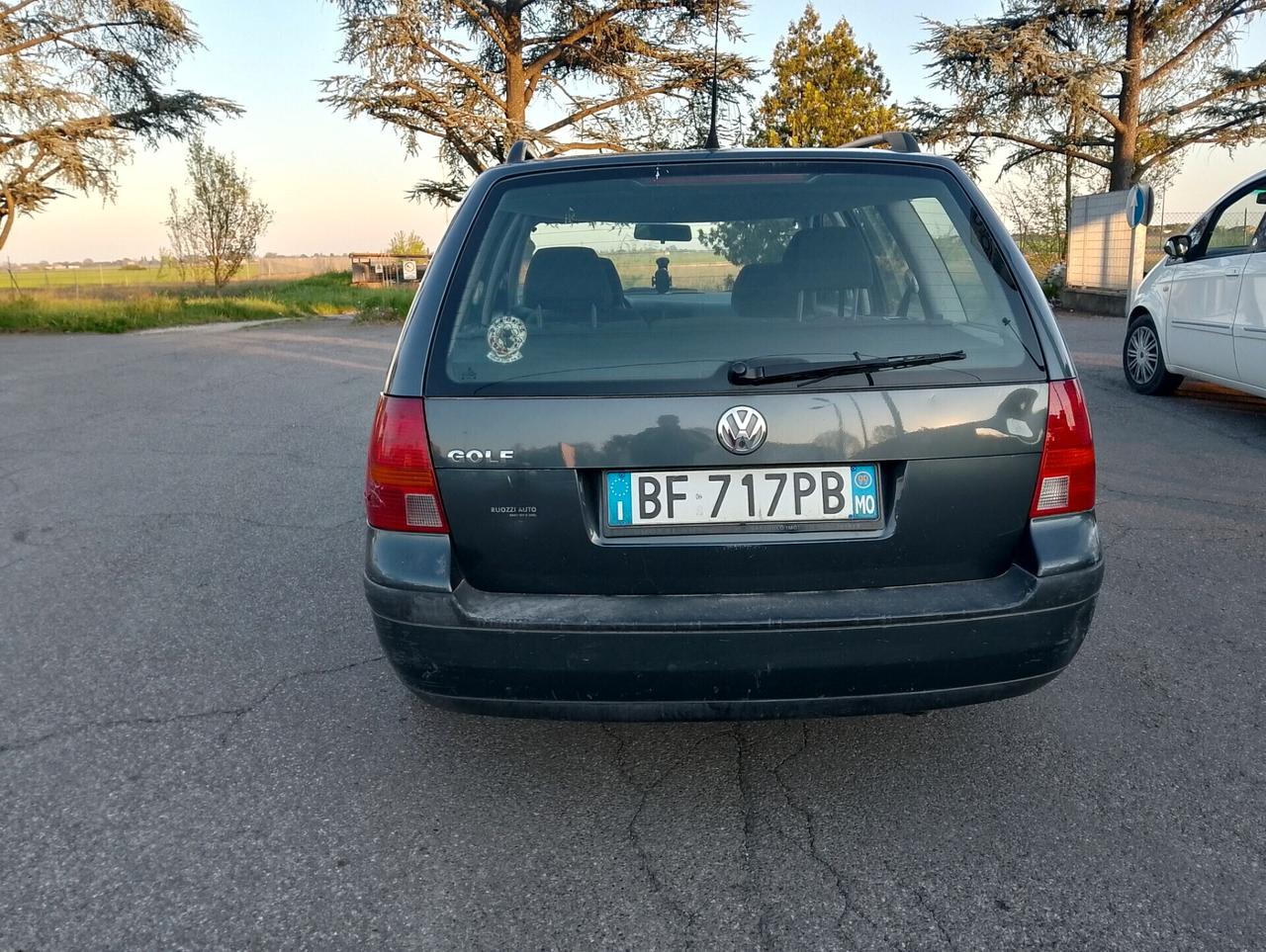 Volkswagen Golf station wagon 1.6 cc impianto GPL brc valido fino 2034 30.000 km
