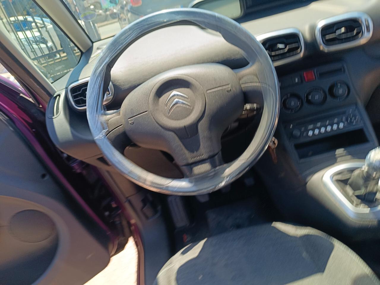 Citroen C3 Picasso BlueHDi 100 Exclusive Cinema